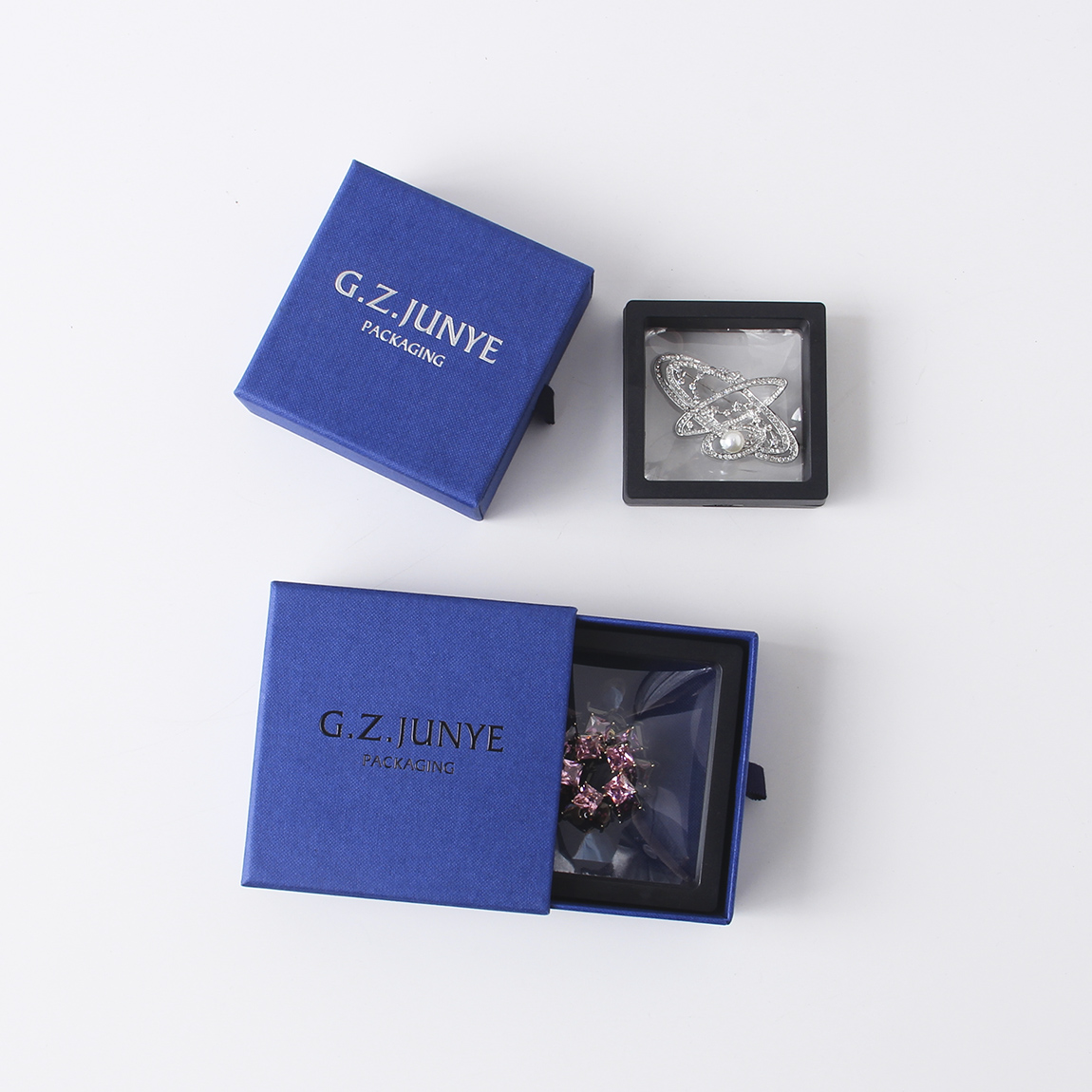 紙質(zhì)珠寶包裝盒會有哪些生產(chǎn)上的細節(jié)需要注意？